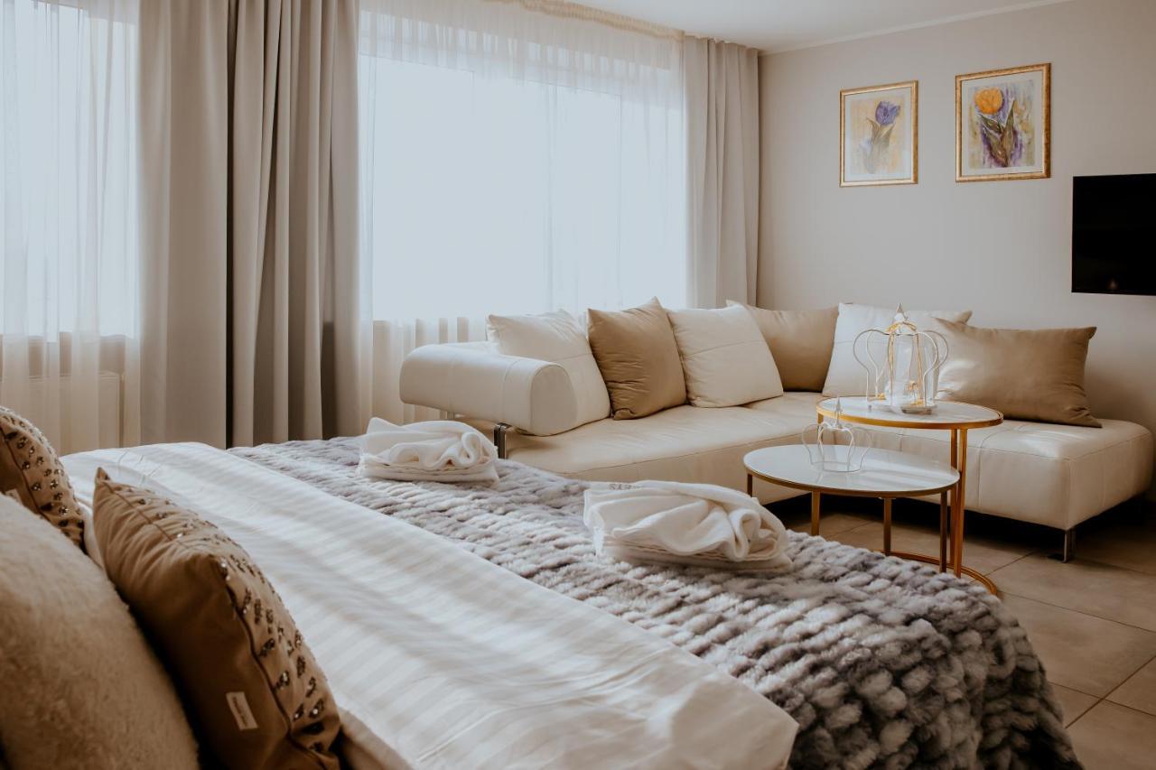 Hotel Greys Polonia Zasutowo Eksteriør billede