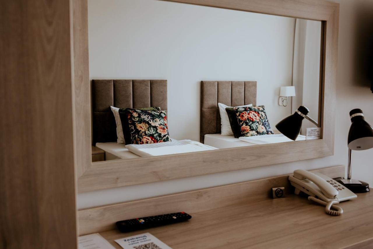 Hotel Greys Polonia Zasutowo Eksteriør billede